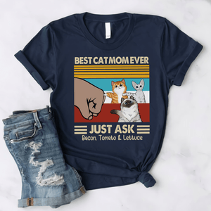 Best Cat Mom Ever Fist bump - Custom T Shirt - Personalized Gifts for Cat Lover & Owner, Cat Dad, Mom, Friend, Her | Birthday