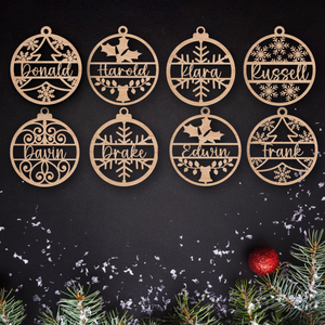 Personalized Name Wooden Ornament - Christmas Gift for Family Members, Mom, Dad