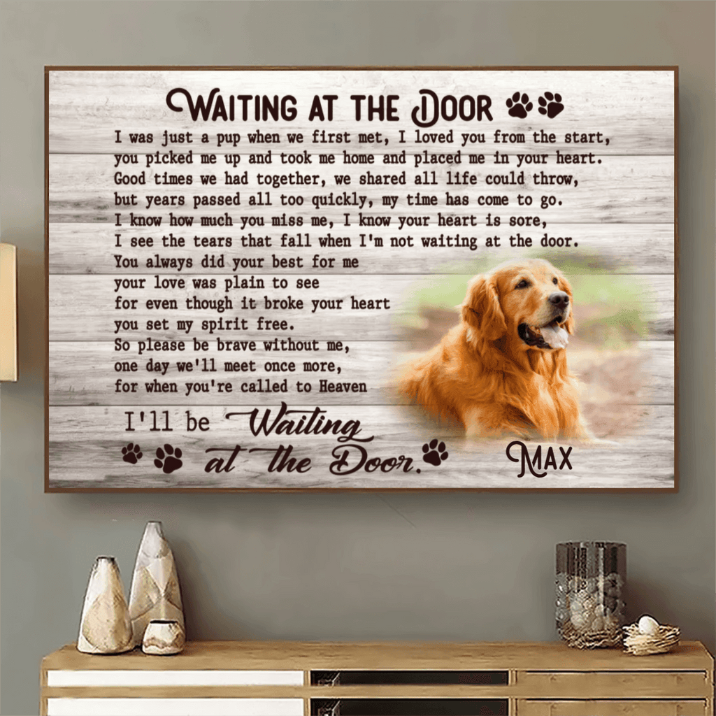 https://www.suzitee.com/cdn/shop/files/photo-inserted-memorial-pet-waiting-at-the-door-personalized-horizontal-poster-personalized-gifts-for-pet-loss-sympathy-gift-for-cat-dog-lovers-suzitee-store-1_1024x1024.png?v=1704284868